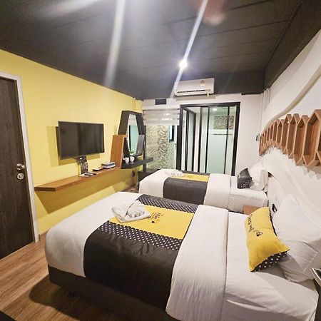The Hive Chiang Mai Hotel Екстериор снимка