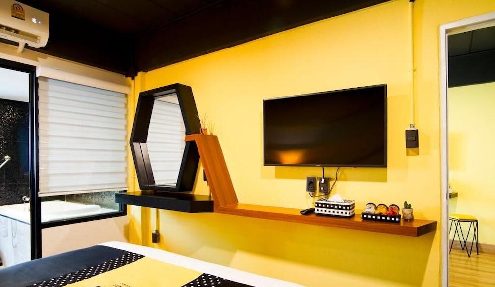 The Hive Chiang Mai Hotel Екстериор снимка