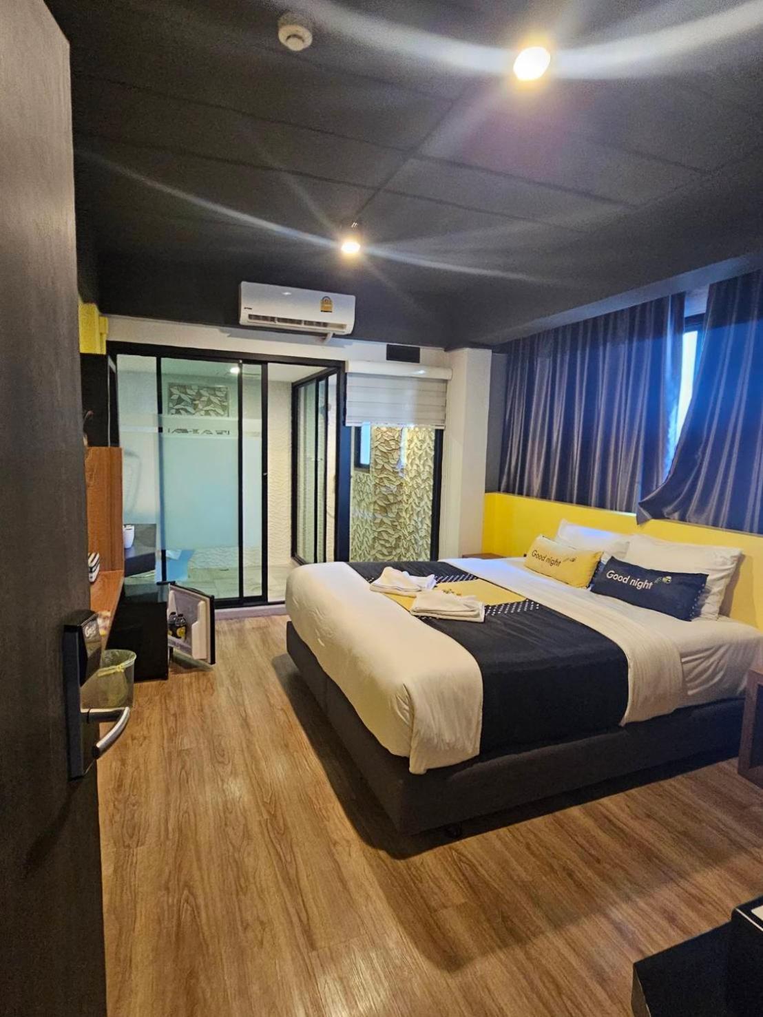 The Hive Chiang Mai Hotel Екстериор снимка