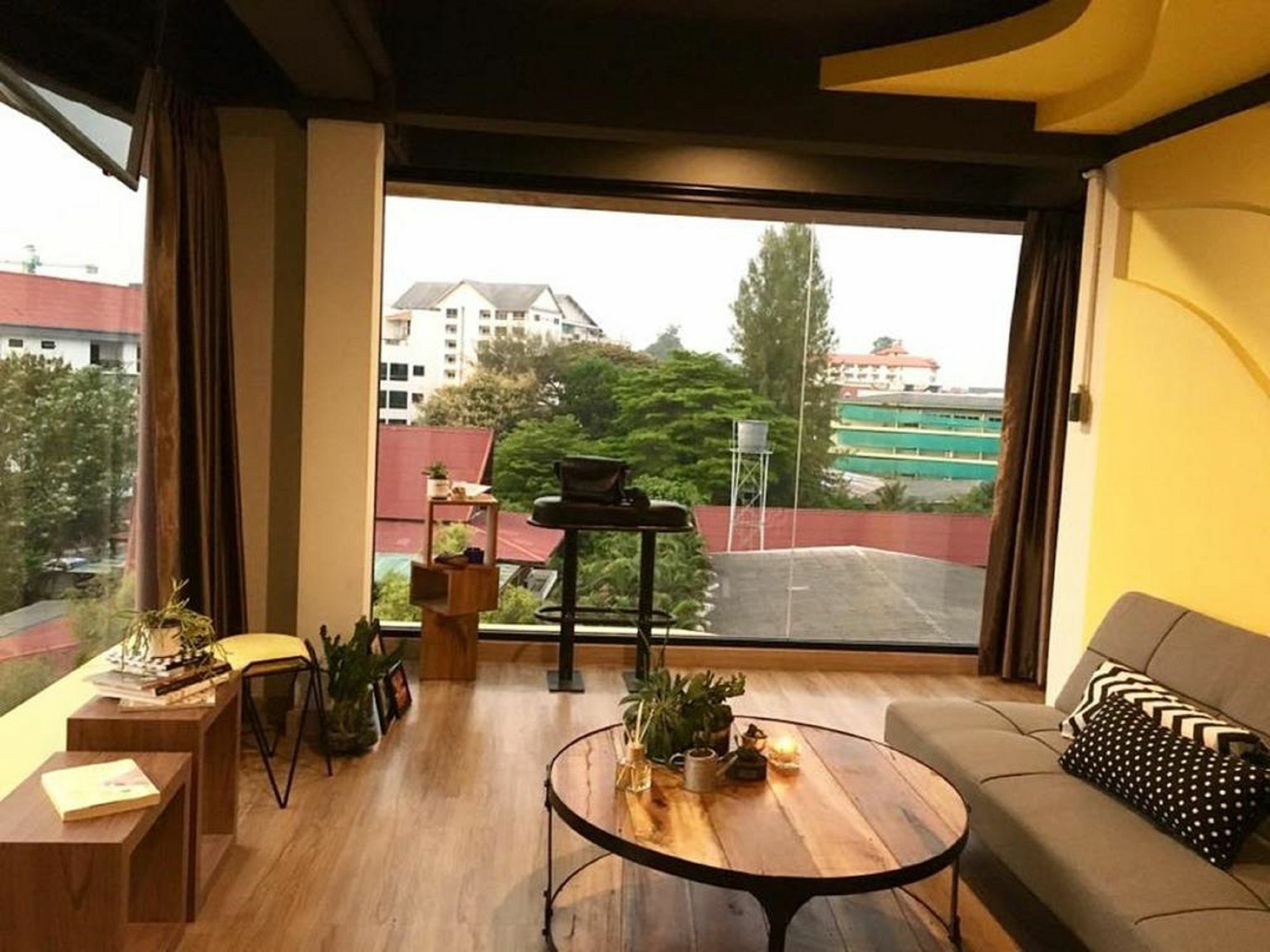 The Hive Chiang Mai Hotel Екстериор снимка
